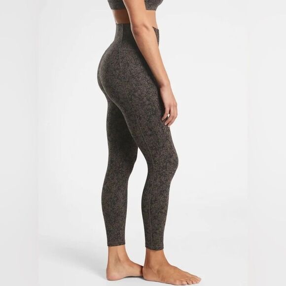 Women’s Athleta Salutation Stash Pocket Textured 7/8 Tight | XS | Coffee House - Picture 5 of 11